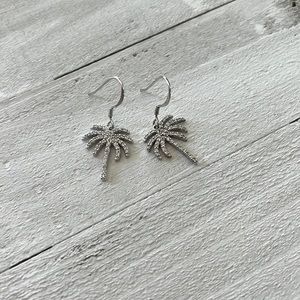 Palm Tree Earrings 🌴🌴